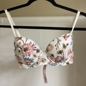 White and Black Floral lace bra Victoria’s Secret Dream collection 2015